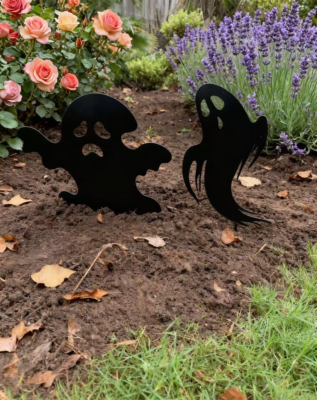 2pcs Halloween Ghost Metal Yard Sign, Funny Metal Decor, Spooky Outdoor Garden Decor Set, Witch Design Metal Stake, Metal Ghost Yard Art