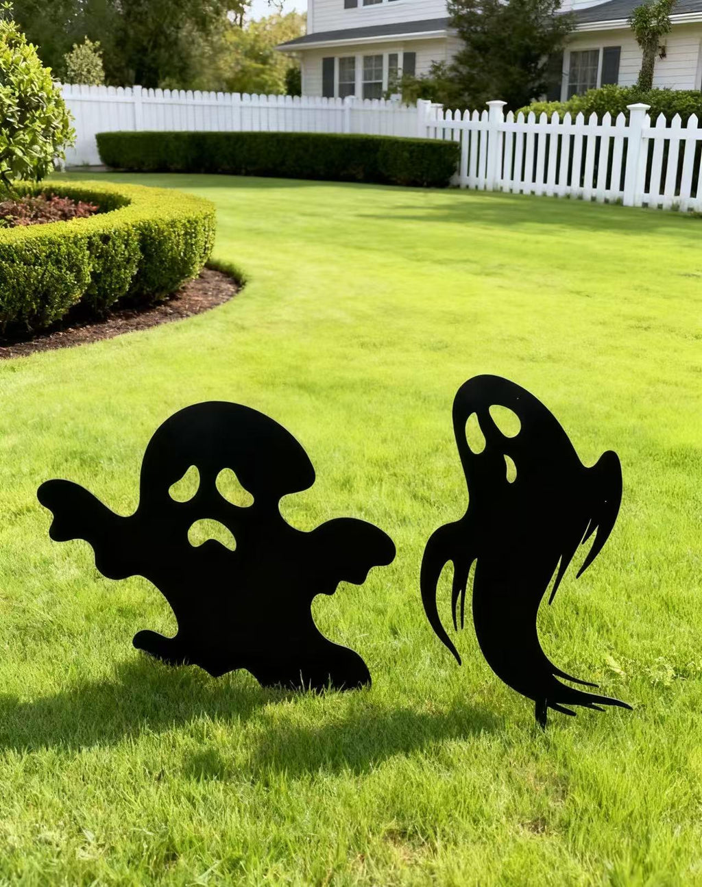 2pcs Halloween Ghost Metal Yard Sign, Funny Metal Decor, Spooky Outdoor Garden Decor Set, Witch Design Metal Stake, Metal Ghost Yard Art